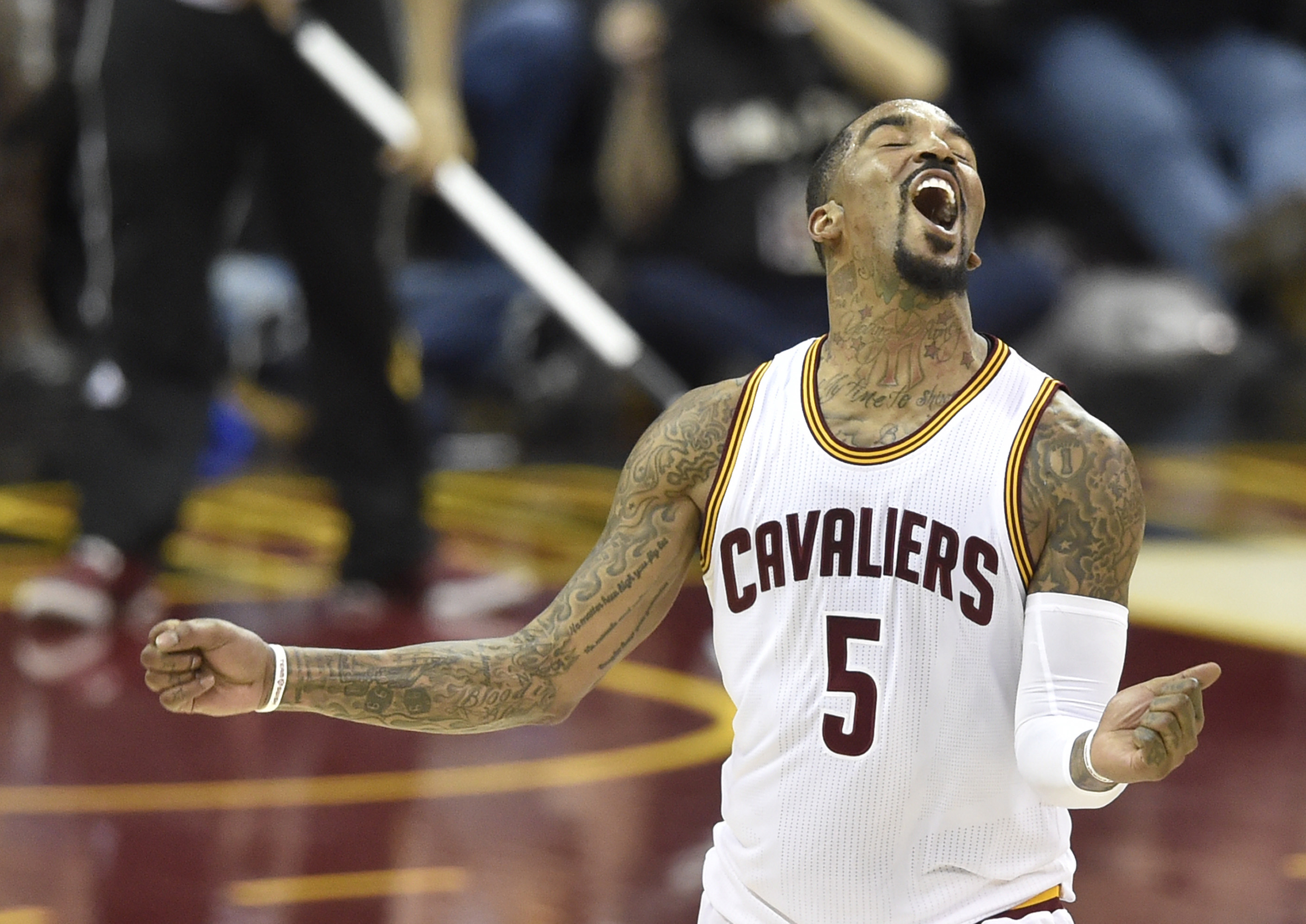 Jr smith black cavs 2025 jersey
